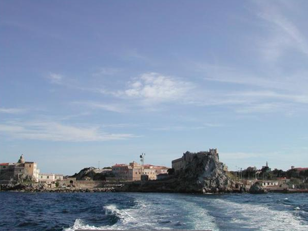 Alcune vedute di Pianosa, l'isola che ha ospitato nel carcere di massima sicurezza i boss della criminalit organizzata